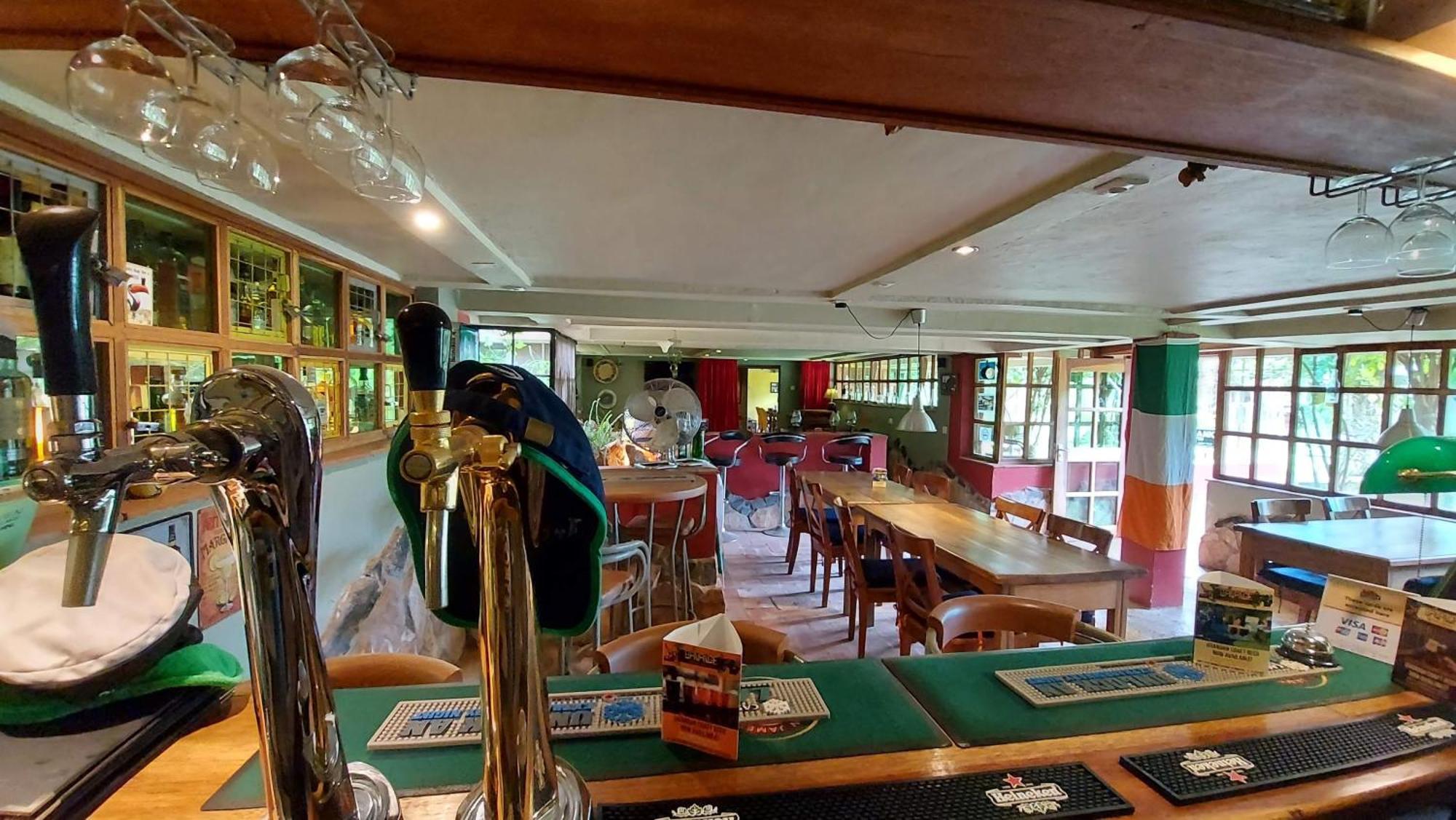 Yellow Haven Lodge Kampala Dış mekan fotoğraf