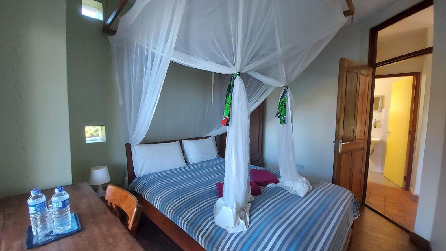 Yellow Haven Lodge Kampala Dış mekan fotoğraf