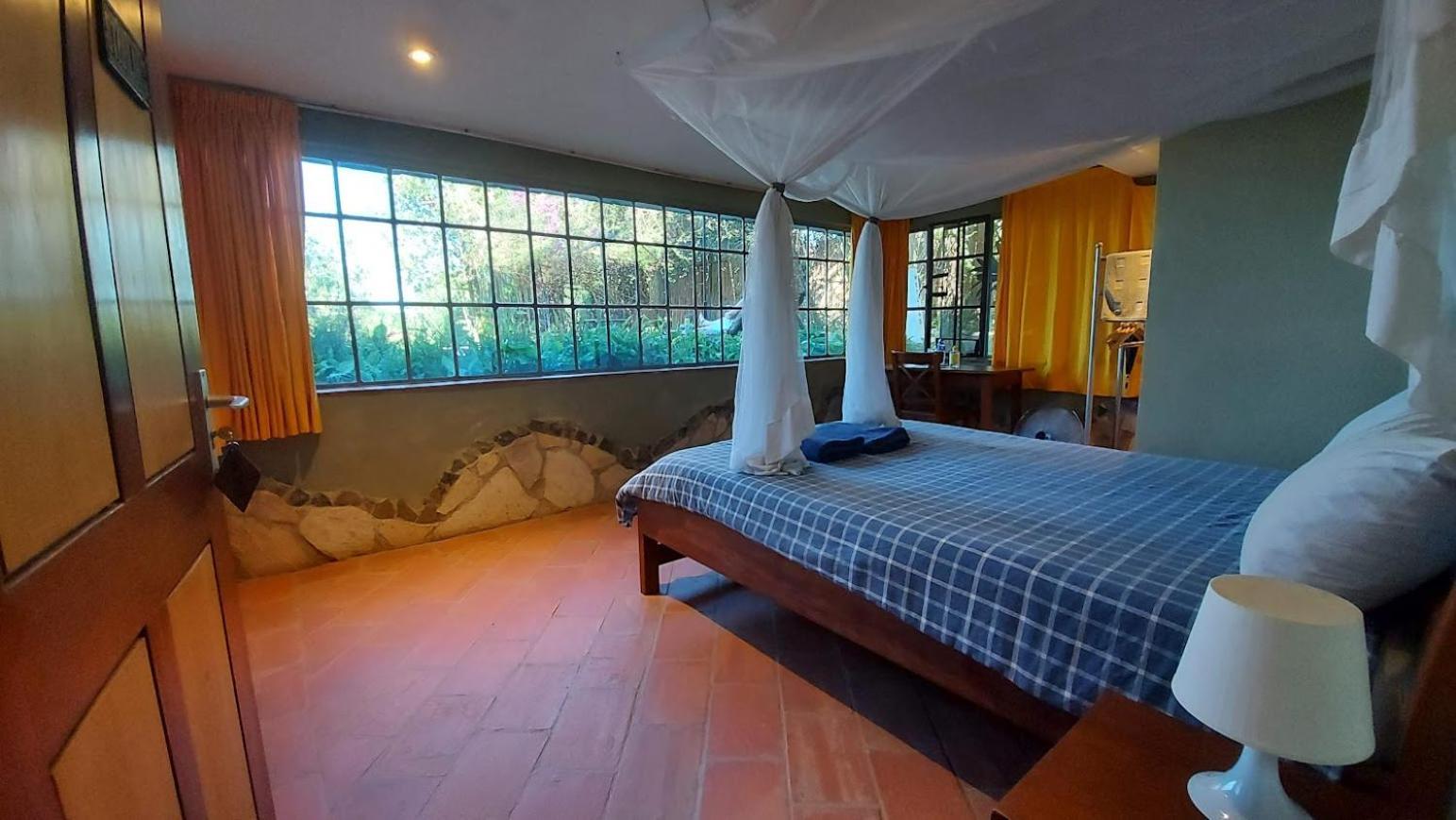 Yellow Haven Lodge Kampala Dış mekan fotoğraf